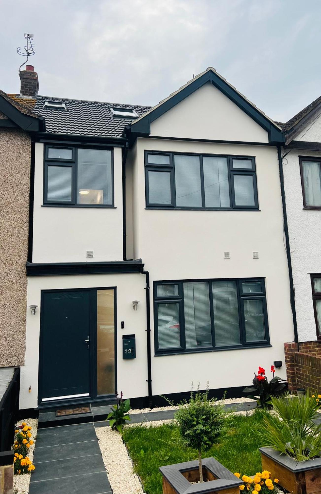 Modern Suite Feltham Экстерьер фото